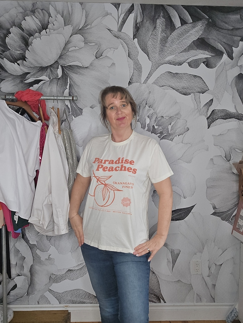 Jilly Box Paradise Peaches Graphic Tee - Cream with Orange Print